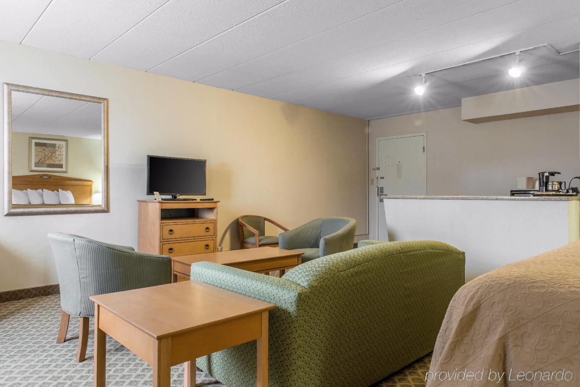 Quality Inn & Suites Fairview  Екстер'єр фото